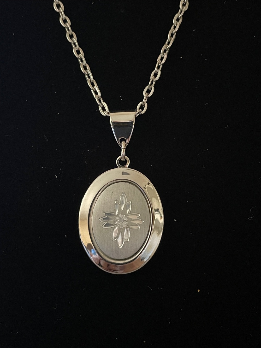 Silver Oval Floral Engraved Locket Necklace - Women Jewelry